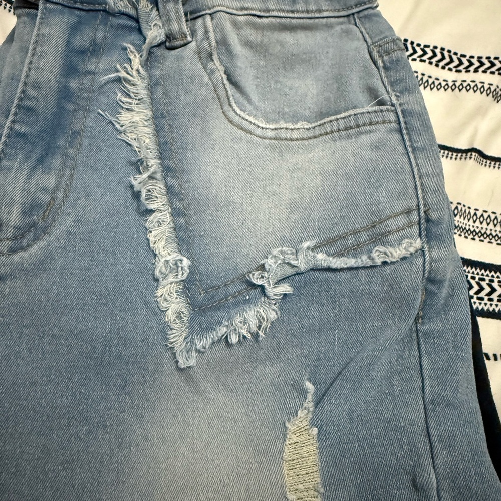 SHEIN Women’s NWOT Distressed Stretch Flare Jeans - S Tall - Picture 3 of 4